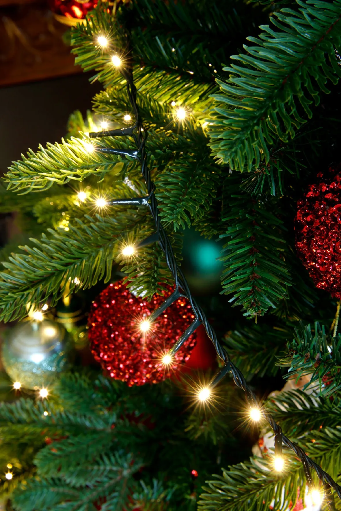 1000 LED Compact Tree Lights Warm white green wire
