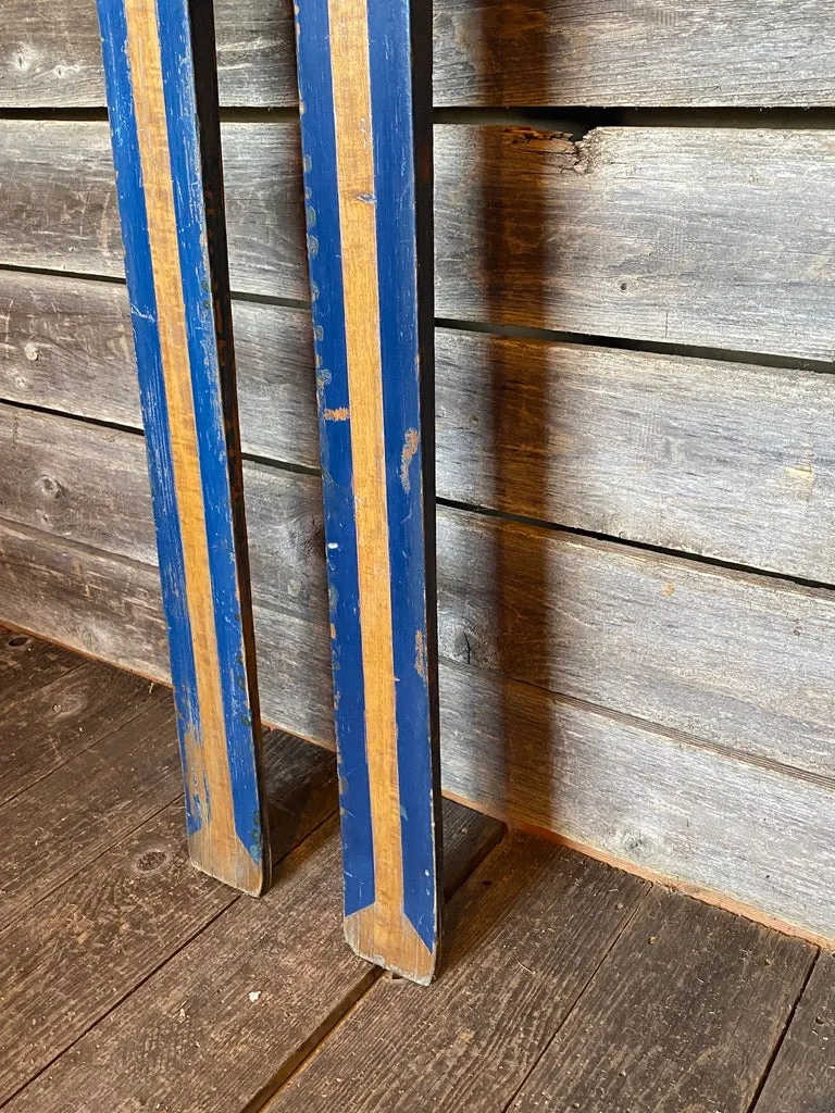Antique Jumping Skis