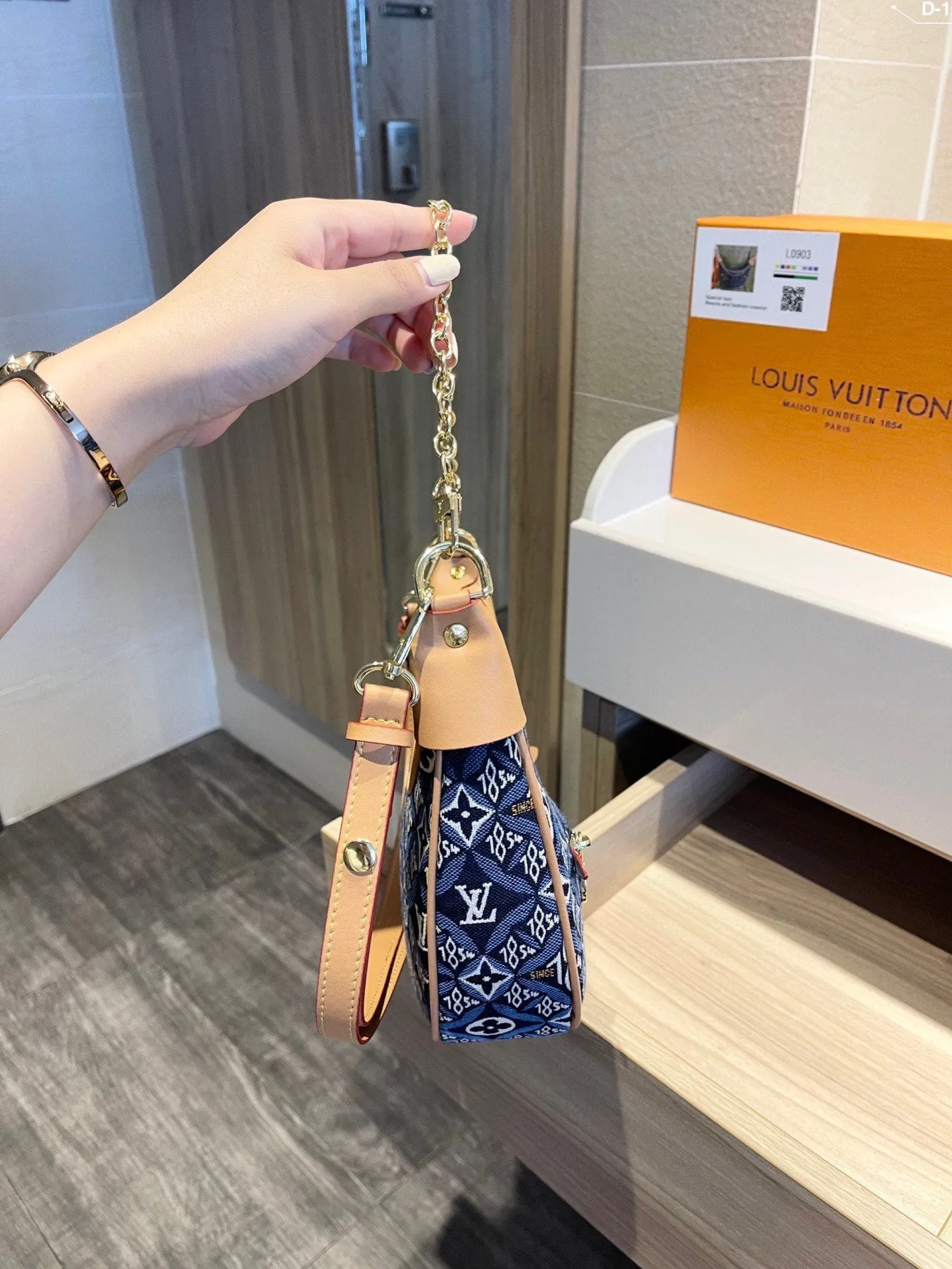 Designer Handbags LN 492