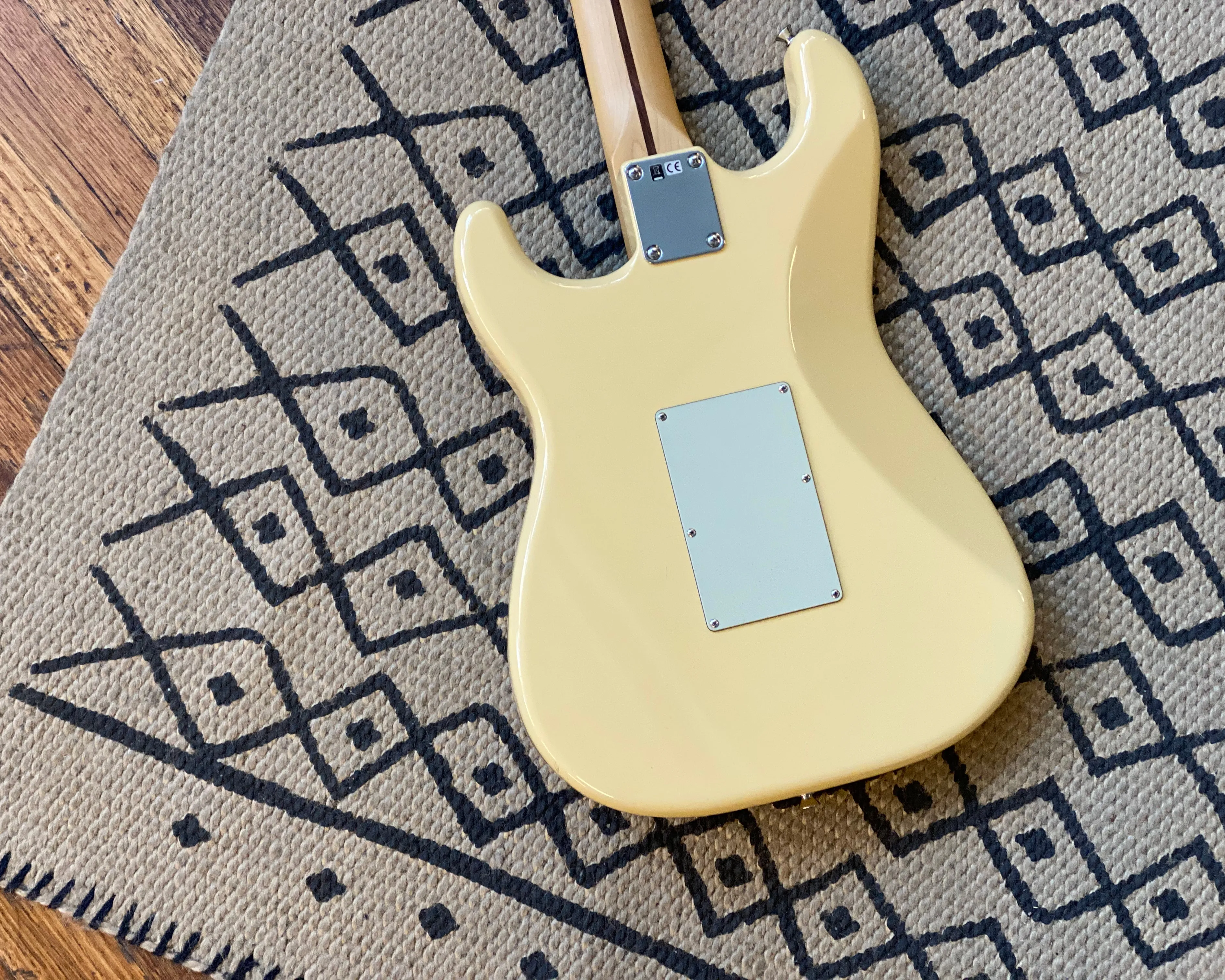 Fender Made in Japan Limited Floyd Stratocaster - Vintage White upgraded w/ Gibson BurstBucker 🇯🇵