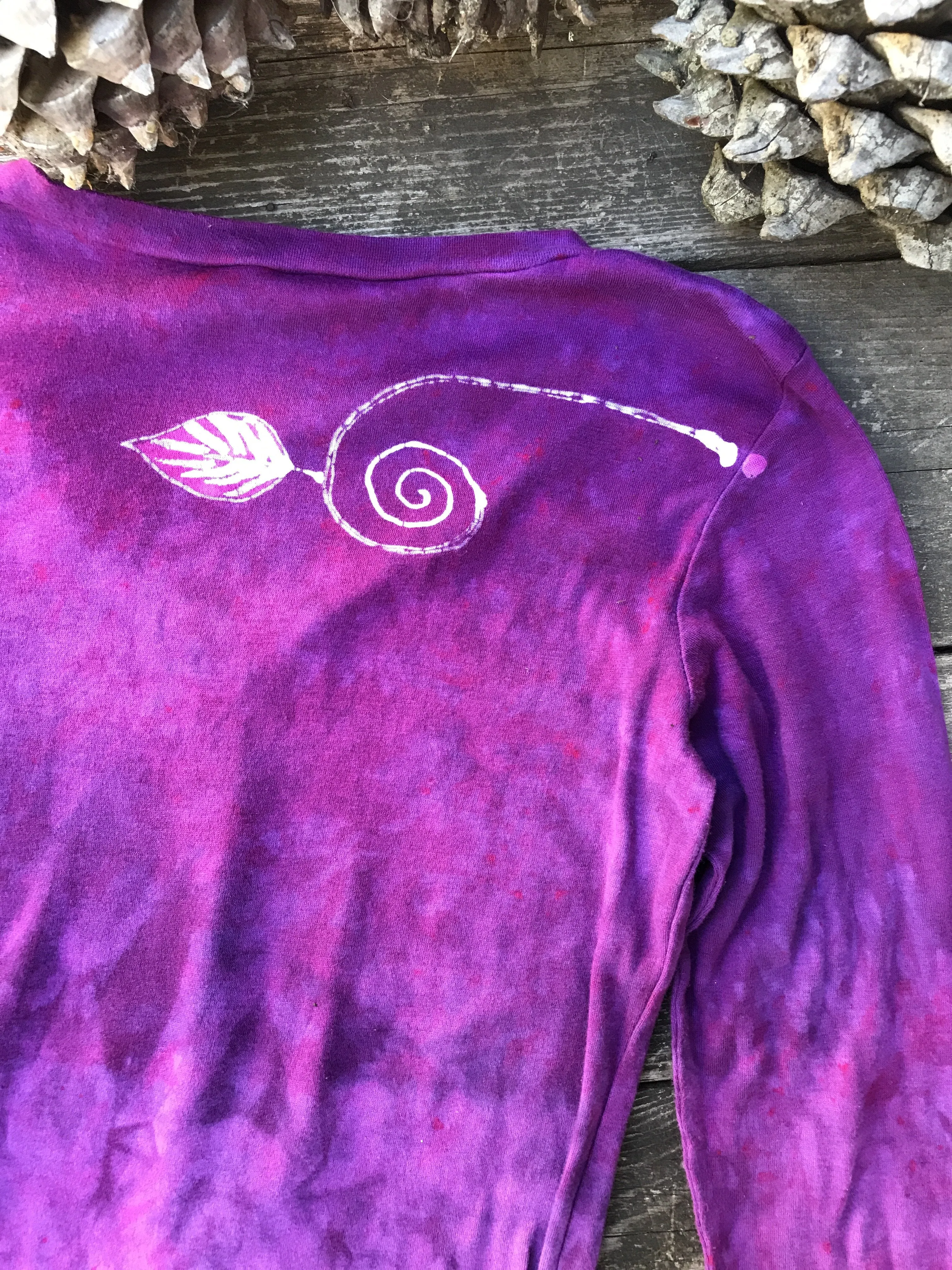 Mysterious Rose In Passionate Pink Long Sleeve Batik Top