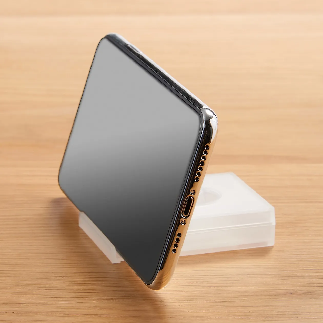 Polypropylene Cable Case With Stand - Clear