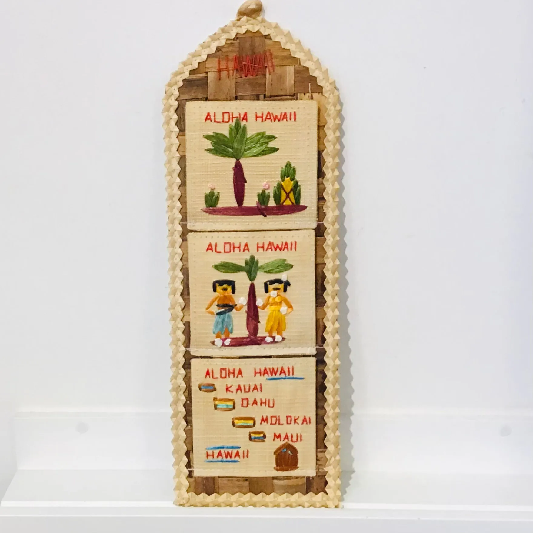 Vintage Hawaii Souvenir Mail Organizer